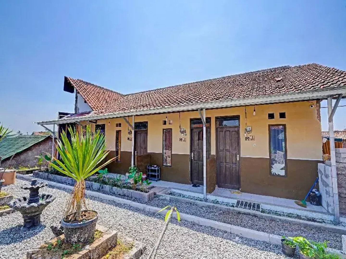 Spot On 91425 Mekargalih Homestay Syariah