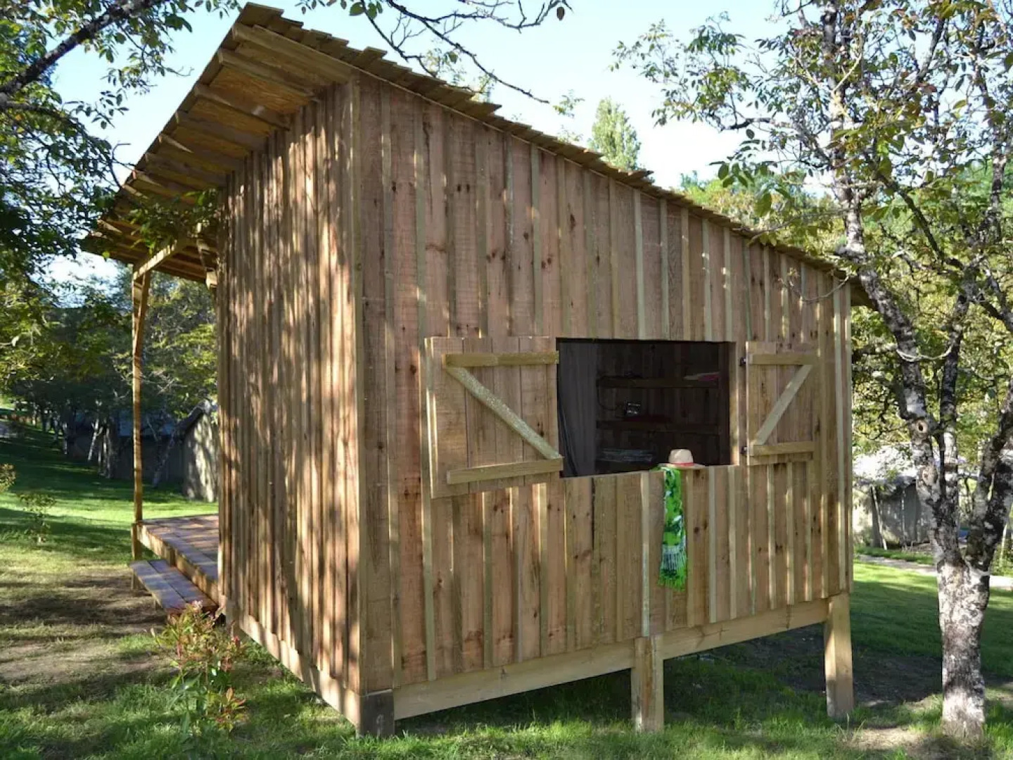 Comfortable Wooden Cottage Located in the Dordogne Region