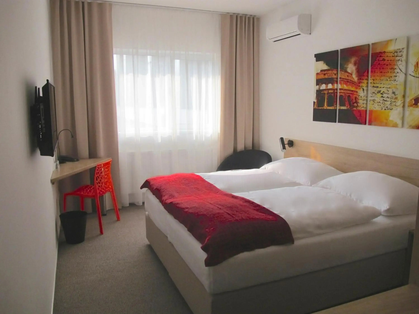 Hotel Kapitol
