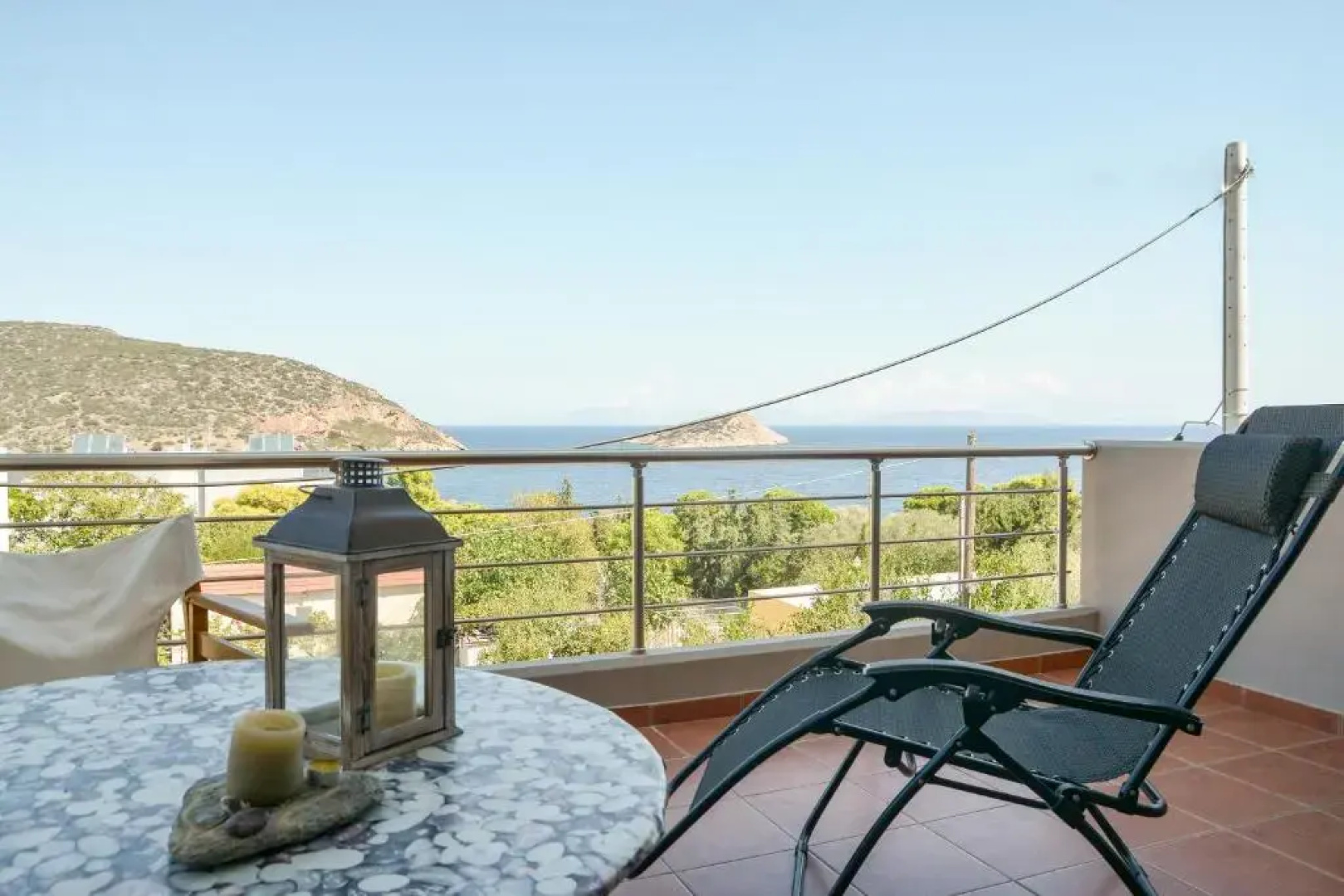 Serenity villa-2nd floor-Sea view-sandy beach 250m away.