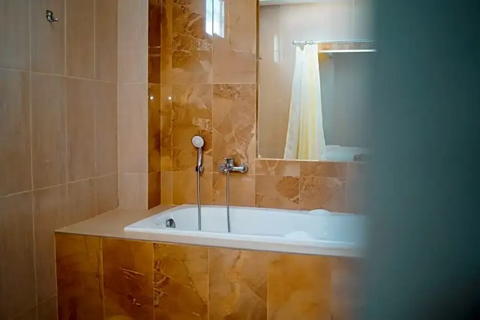 Hotel Amel Convention Hall