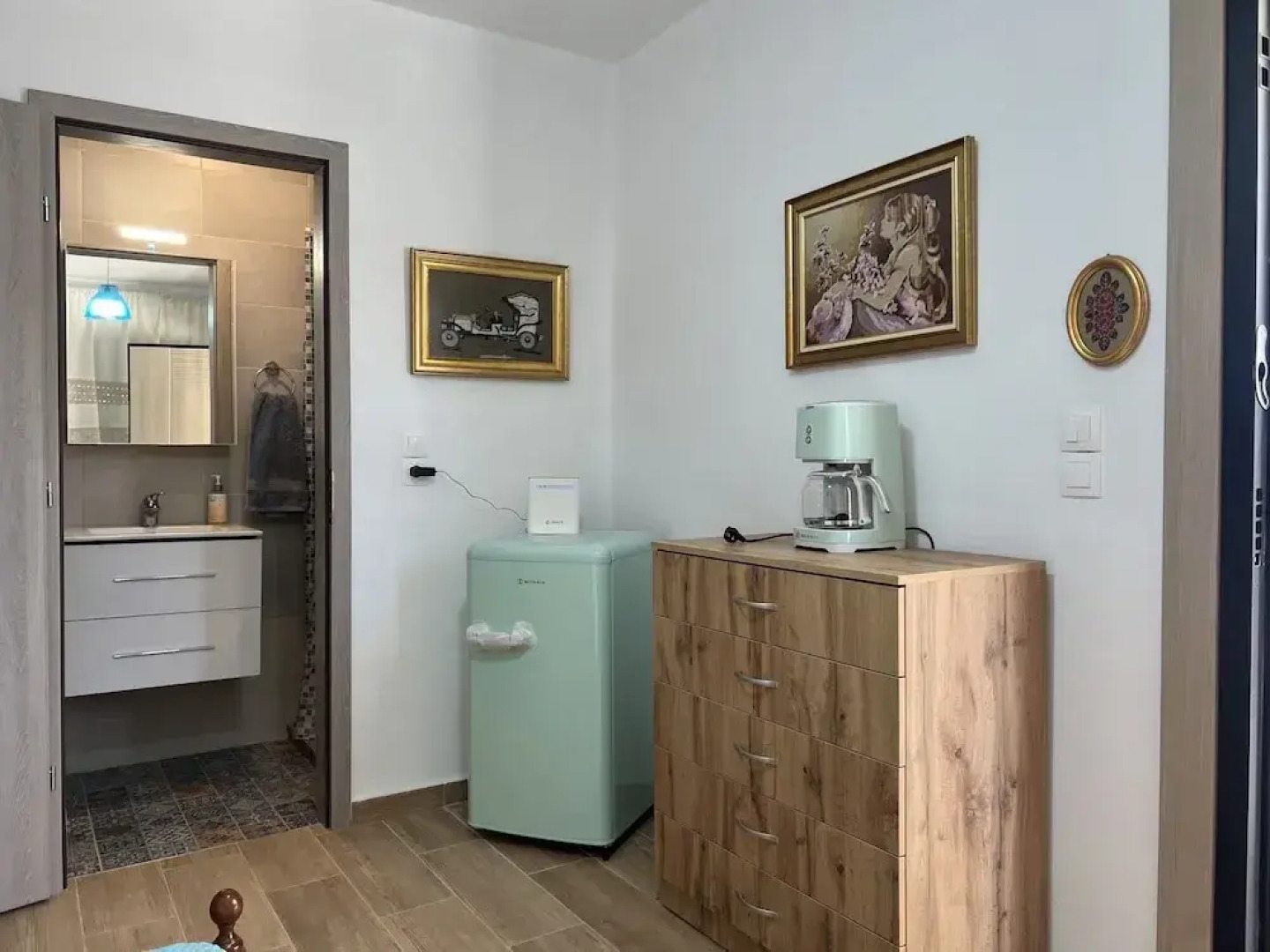 Ecological Studio Flat in Kalyvia Thorikou, Greece