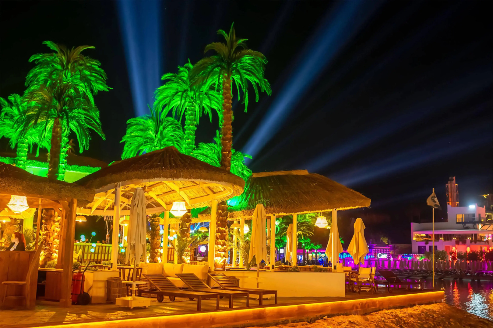 Cratos Premium Hotel & Casino