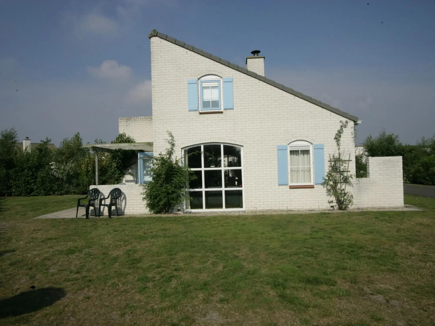 Detached Villa With Fireplace on Texel