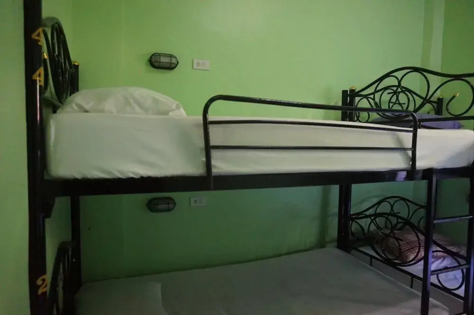 Koh Tao Backpackers Hostel