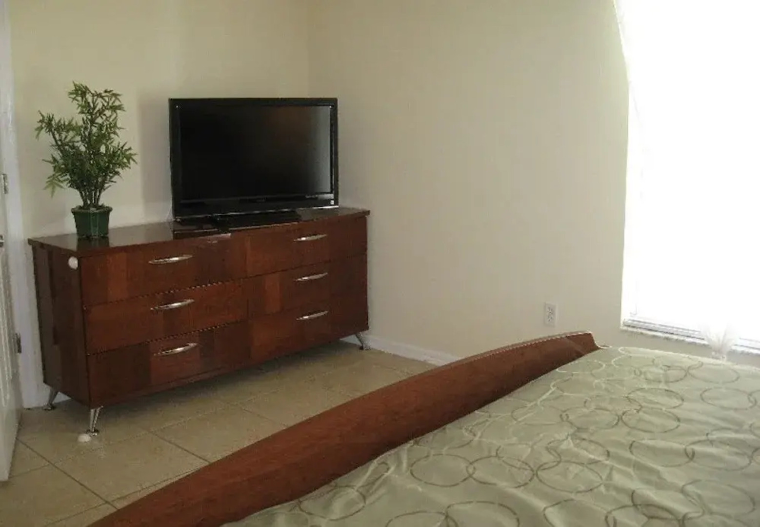 Yvonne by 123cape VR