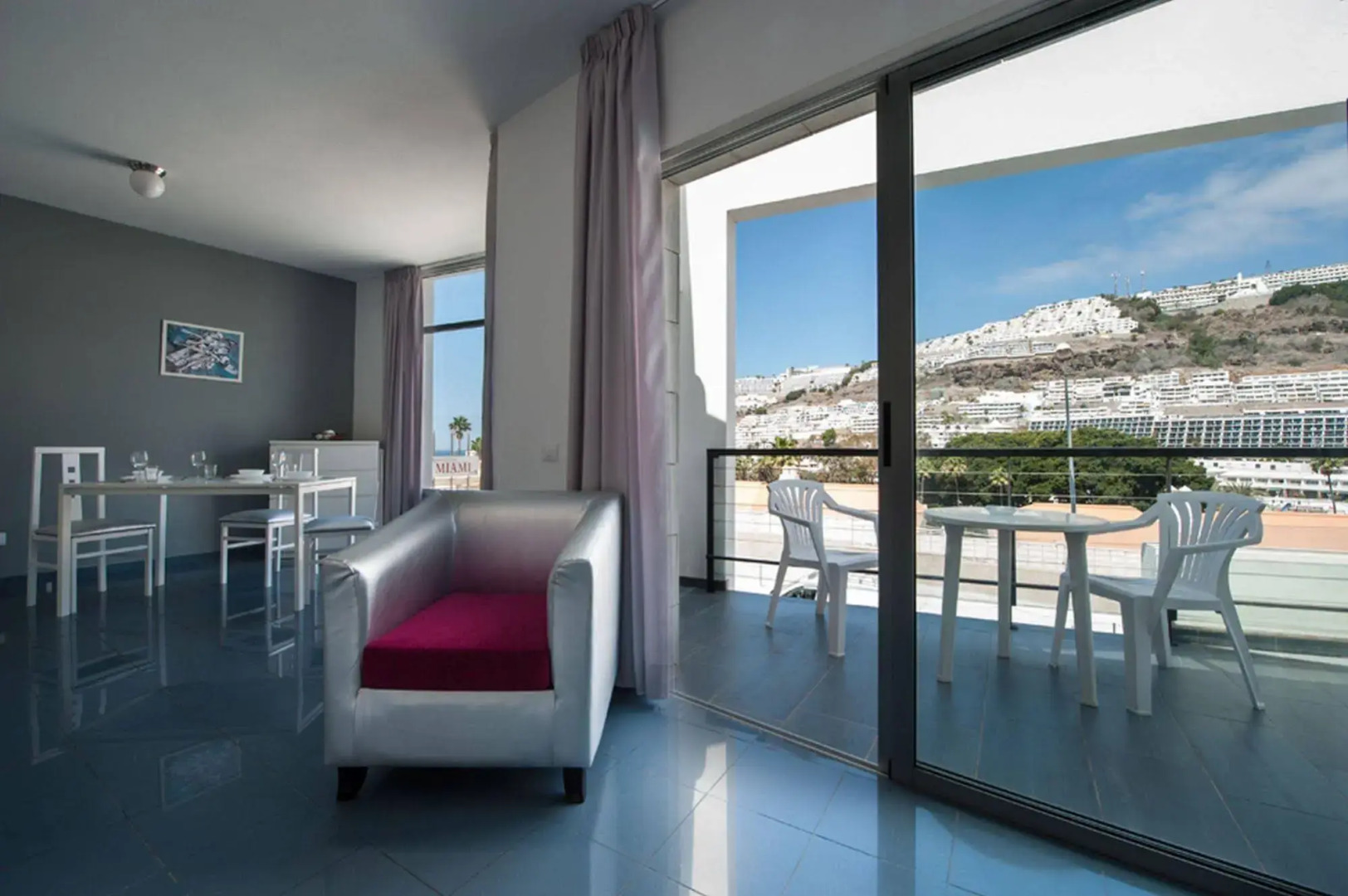 Apartamentos Miami Sun