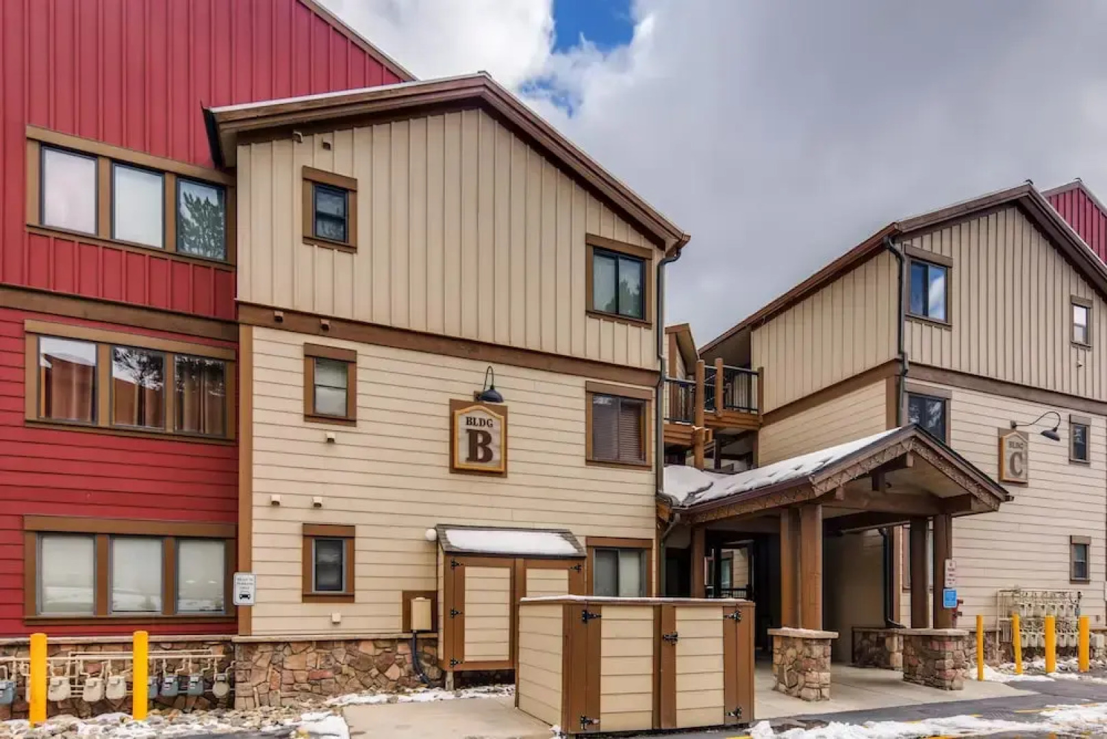 Park Place Condos by CRMR