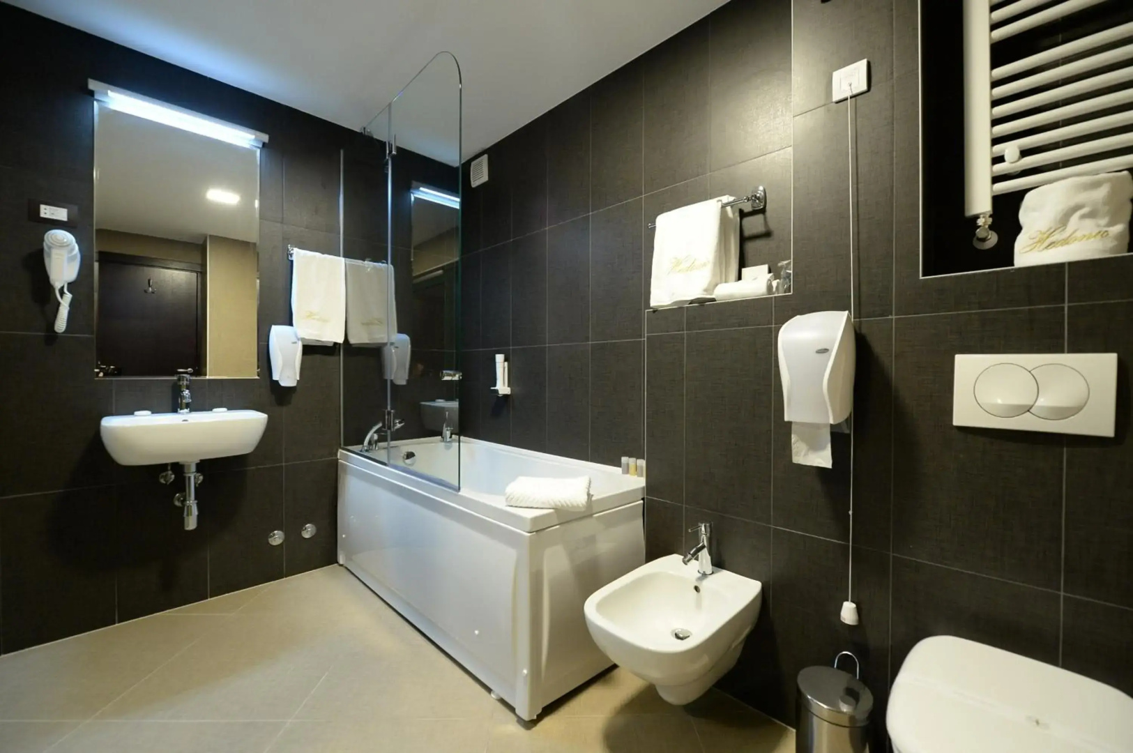 Hotel Hedonic