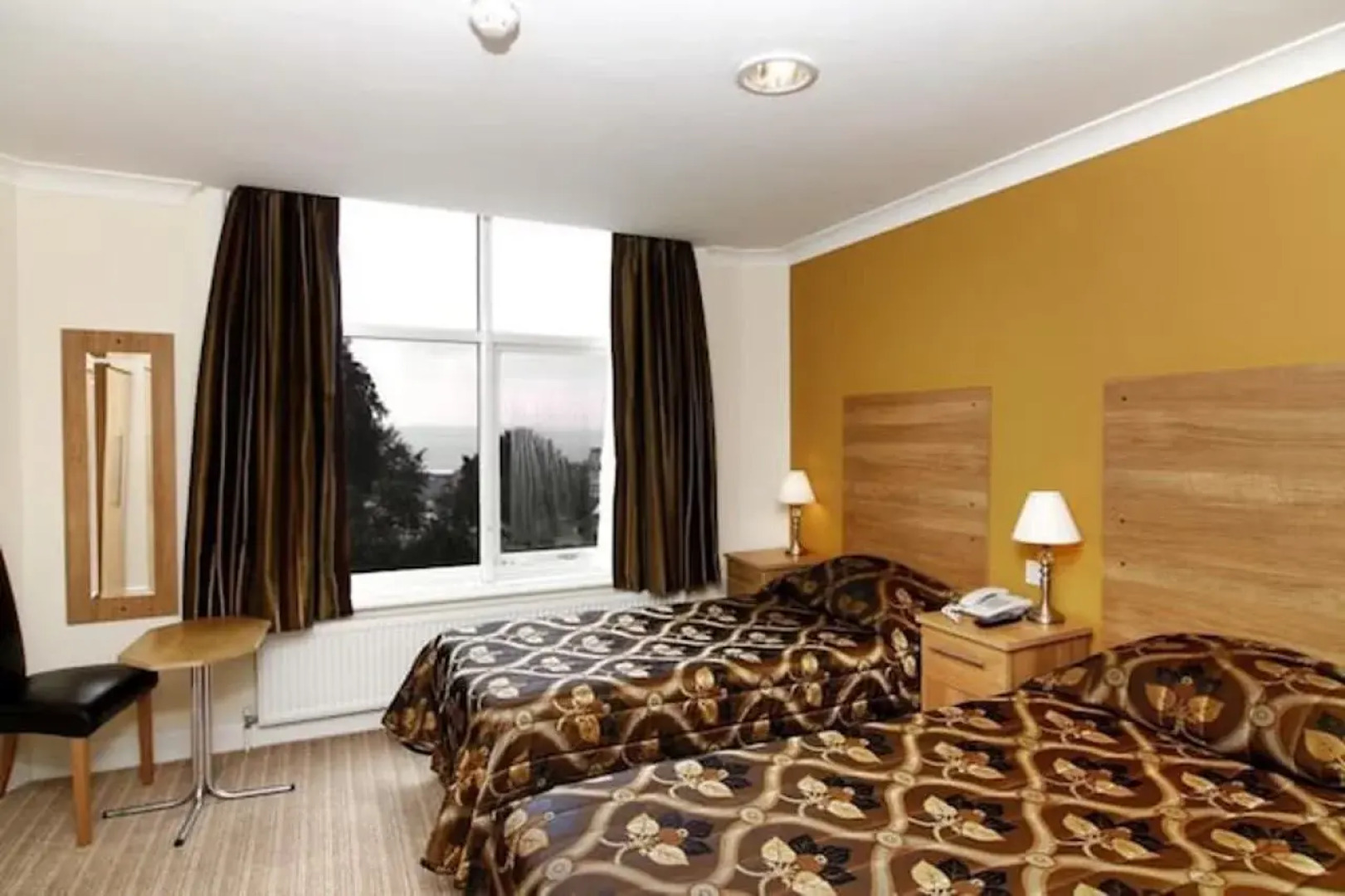 Russel Court Hotel Bournemouth Central