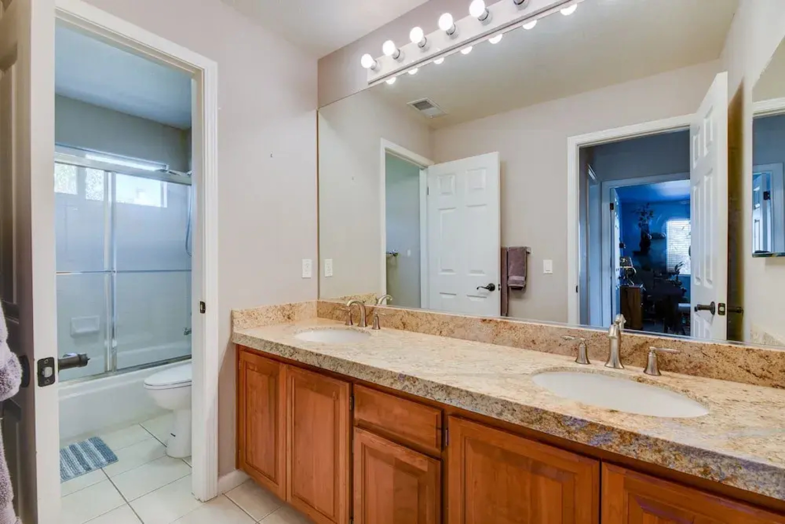 Wine-tasting, Light-filled And Kid-friendly House 5 Bedroom Home by Redawning