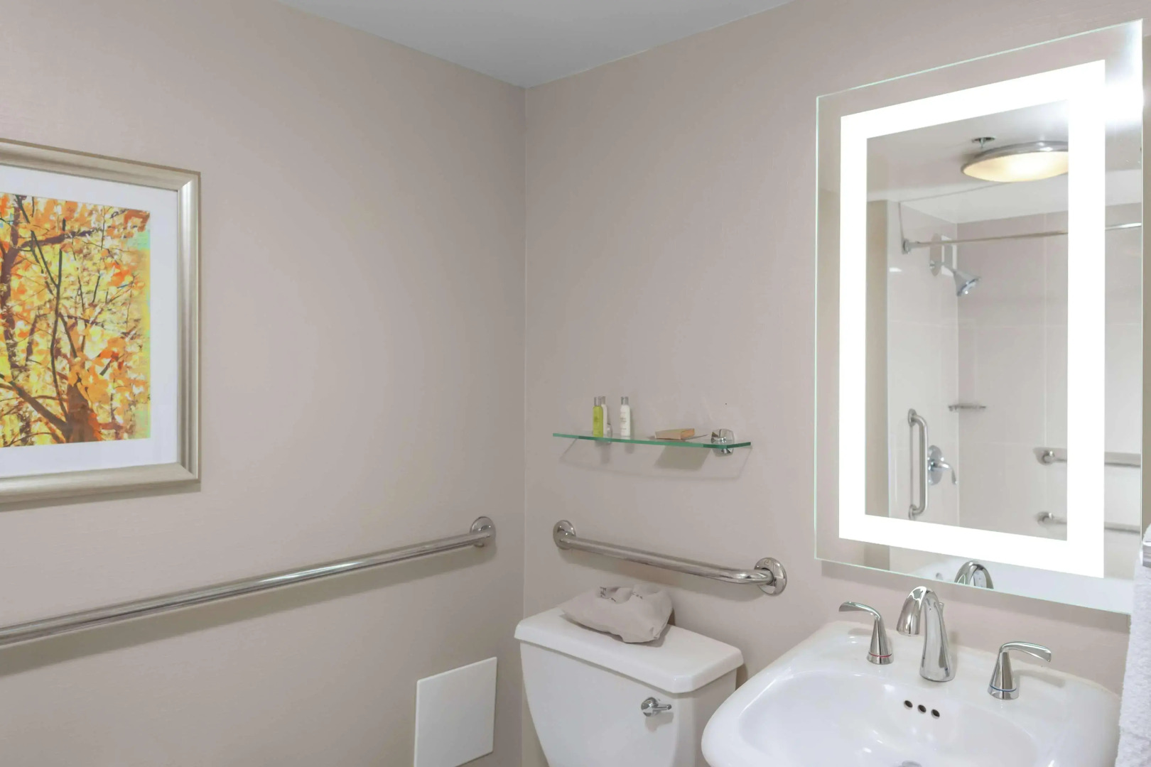 DoubleTree by Hilton Kansas City - Overland Park