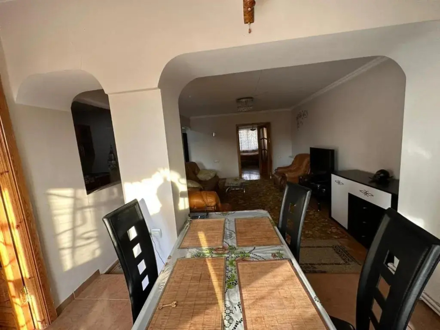 cozy 2-bedroom apartment in Gori