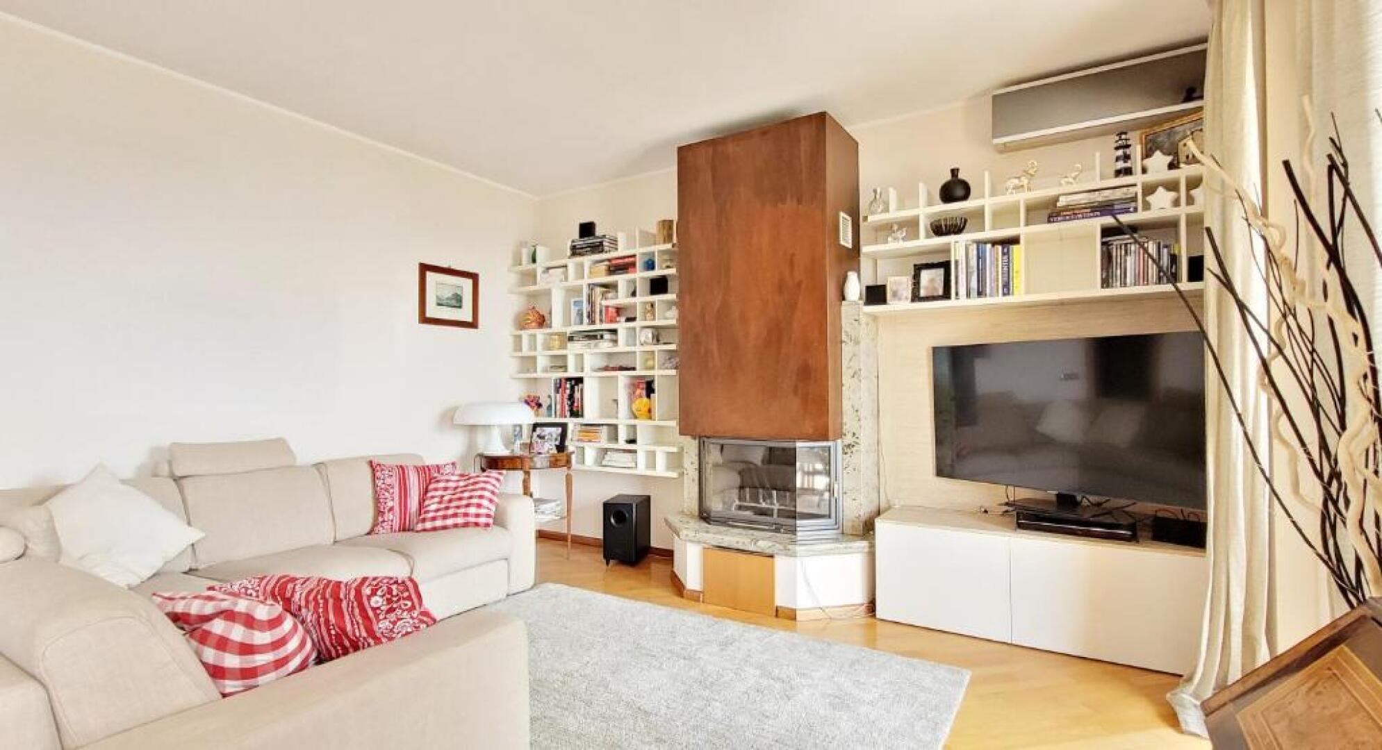 Family apartment with super view and swimming pool