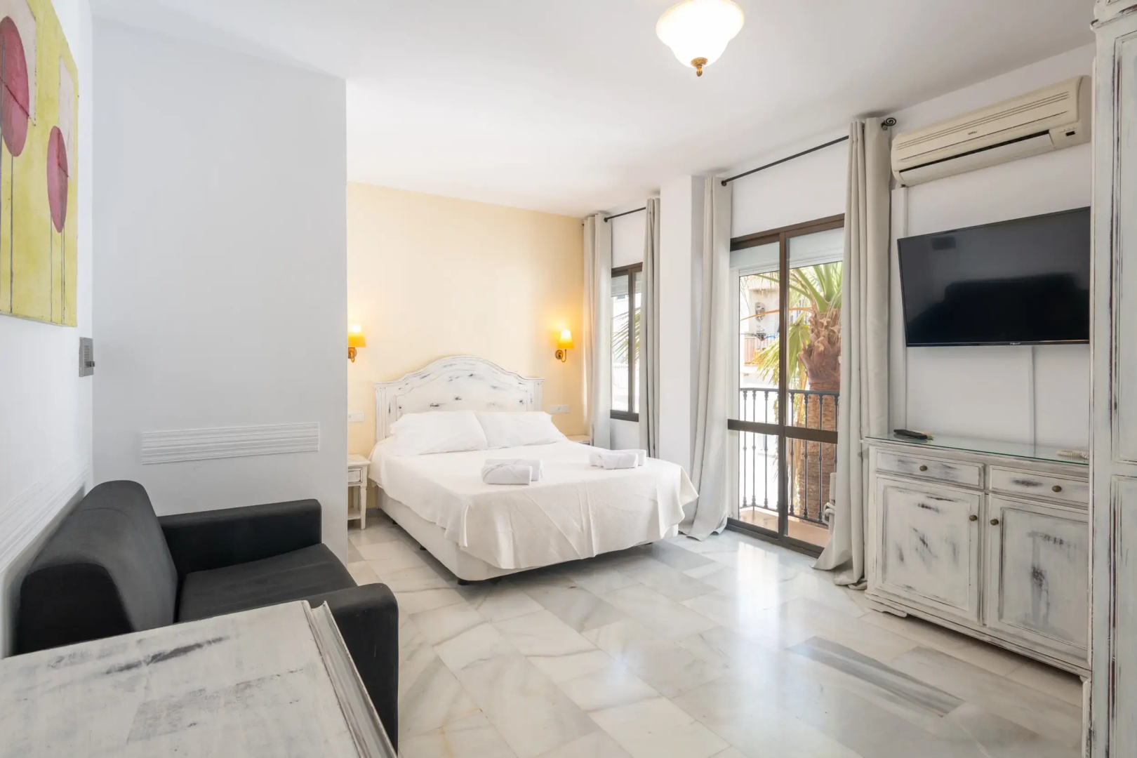 Hotel Playamaro