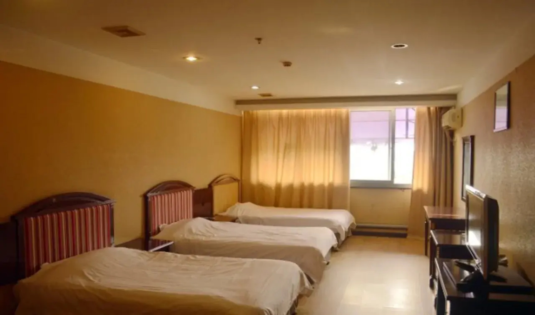 Greentree Alliance Hezhou Babu District Lingfeng Square Hotel