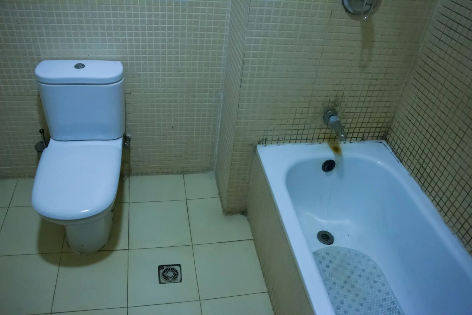 Dees Hotels, Apartments and Suites