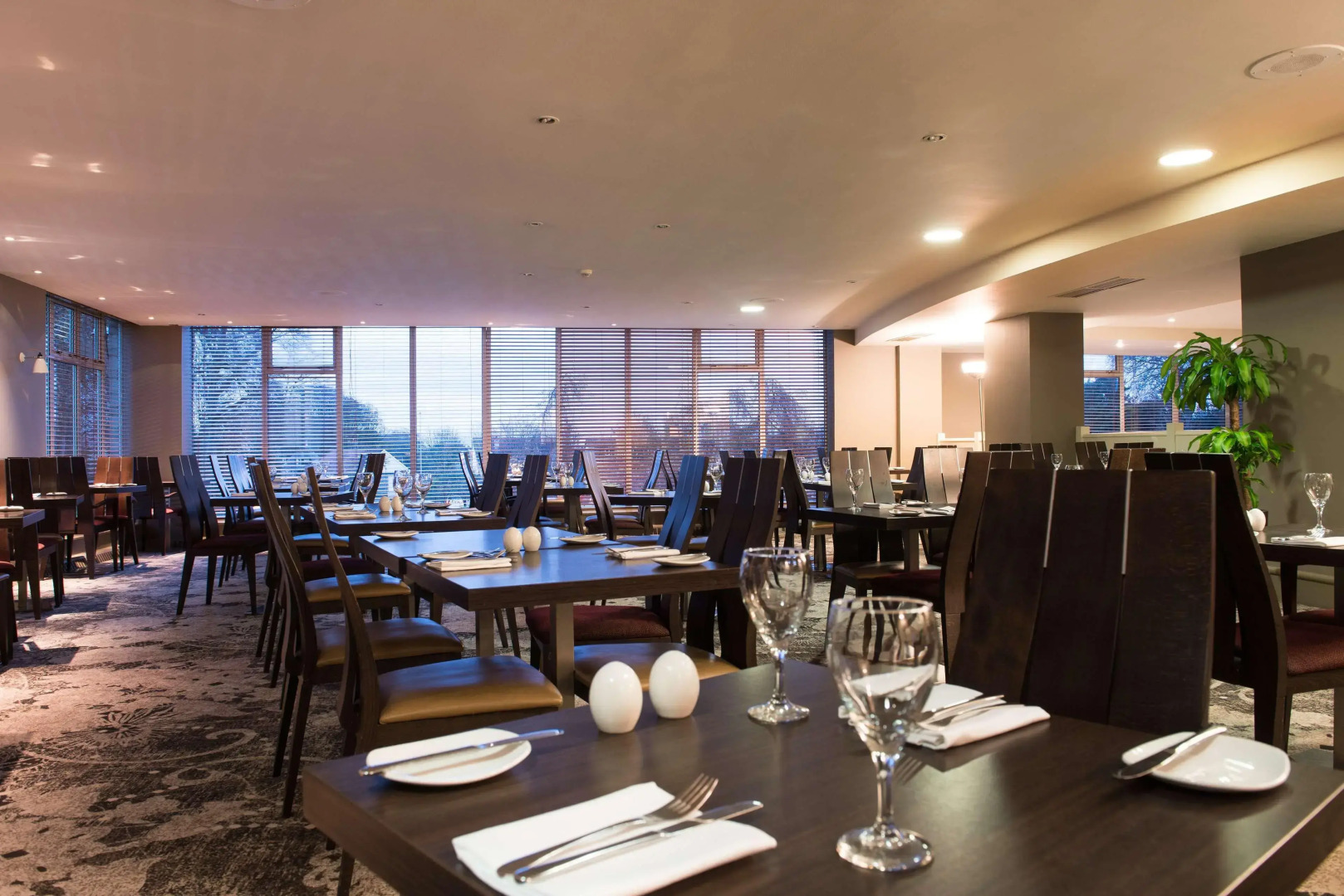 DoubleTree by Hilton Hotel Aberdeen Treetop