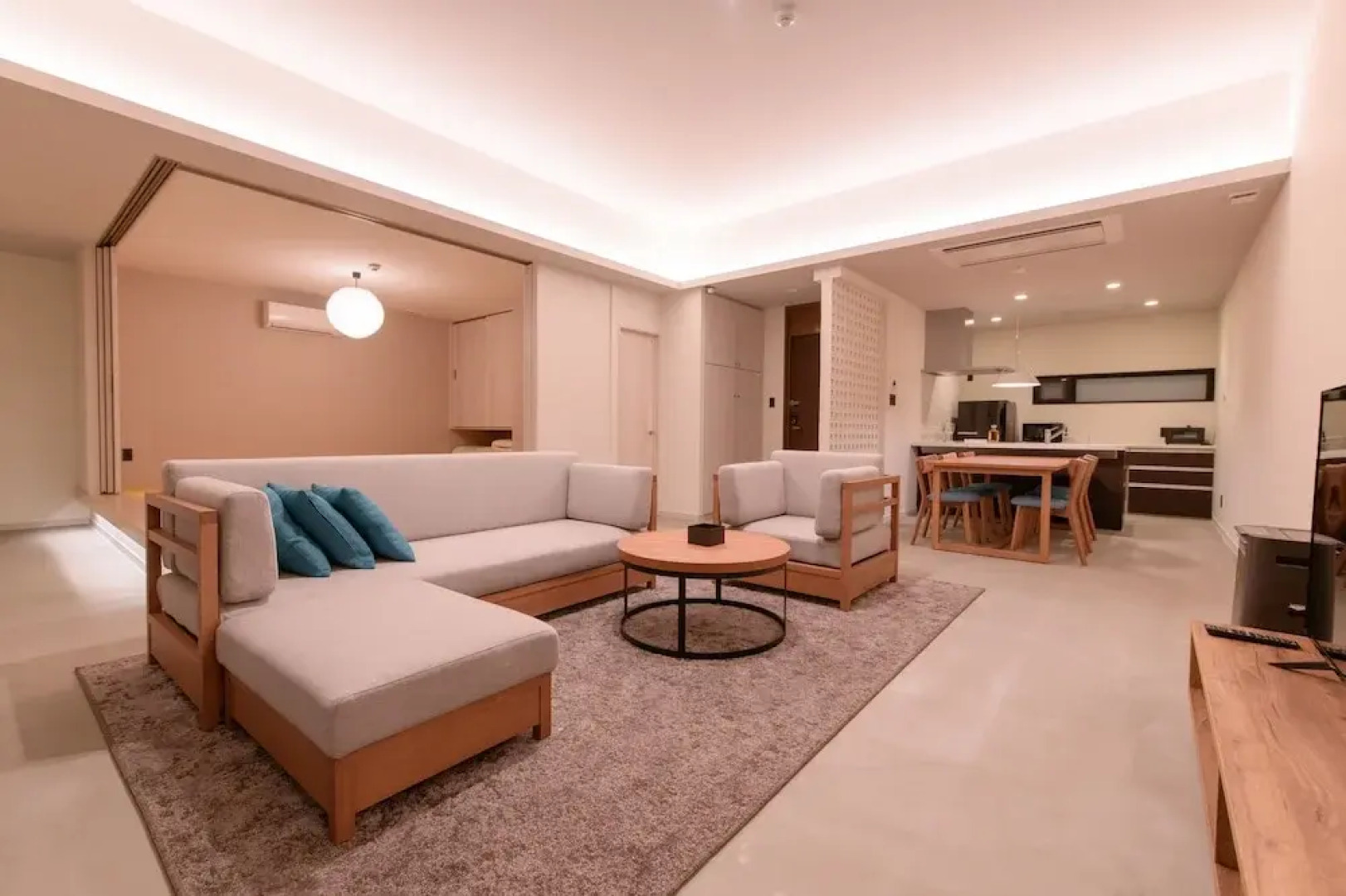 The Villa Maehama Beach