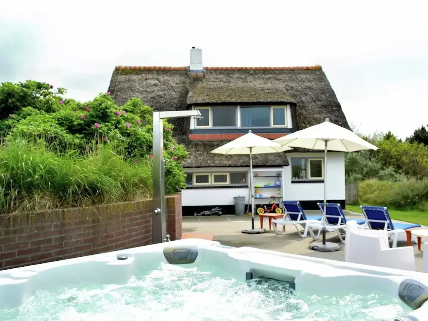 Sunlit Villa with Sauna in Nes