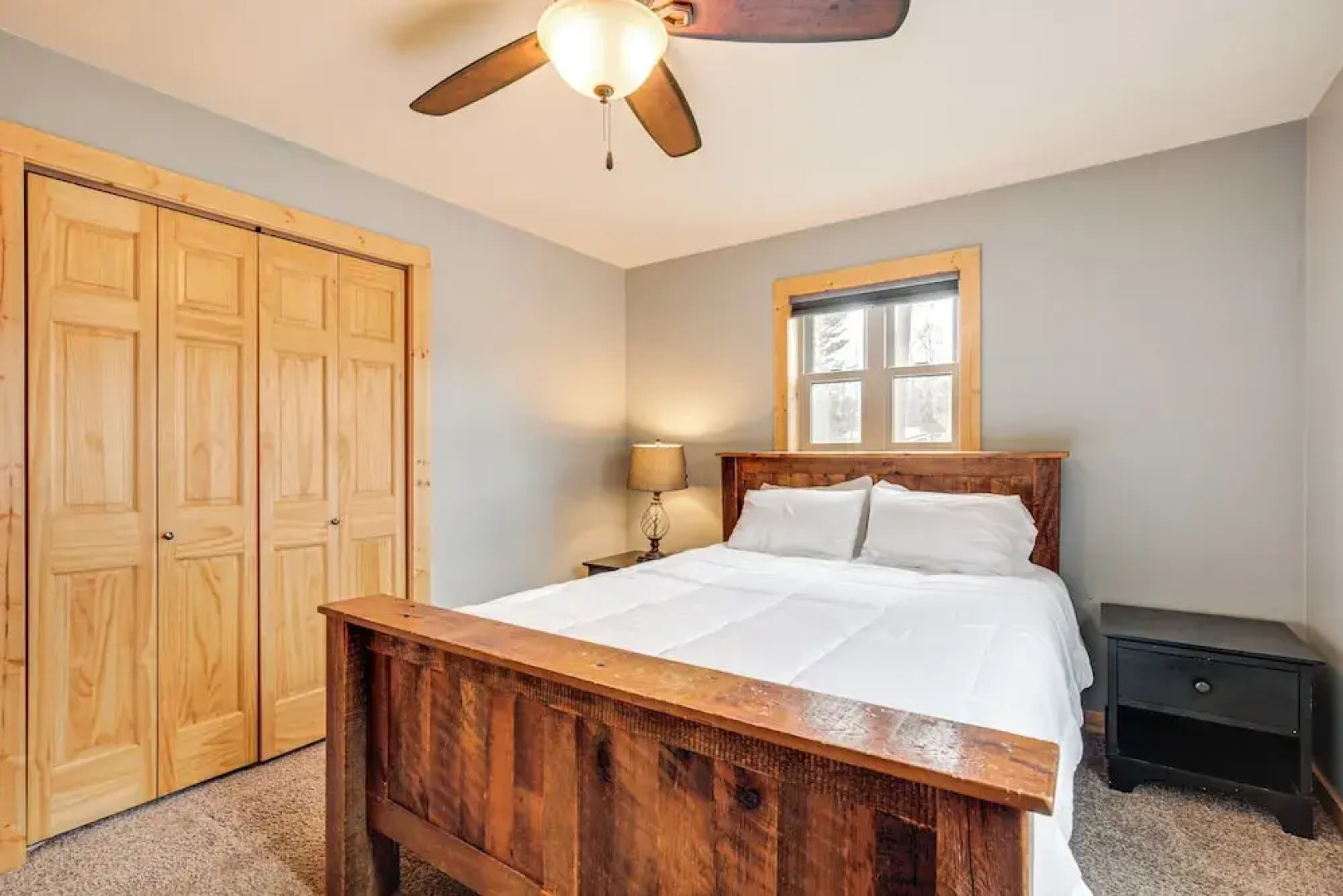 Boat Dock & Furnished Deck: Northwoods Lake House