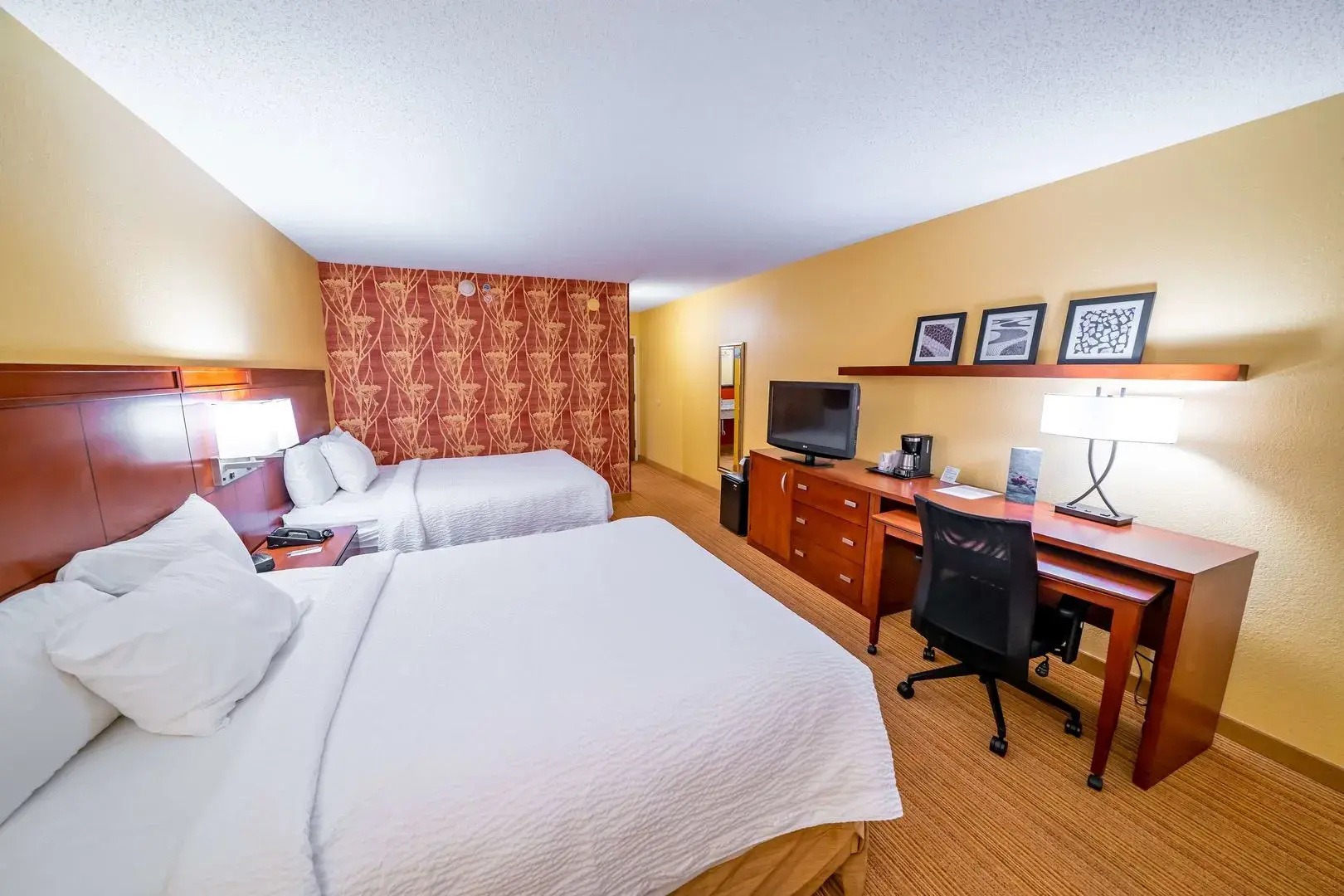Spark by Hiton Bettendorf Quad Cities