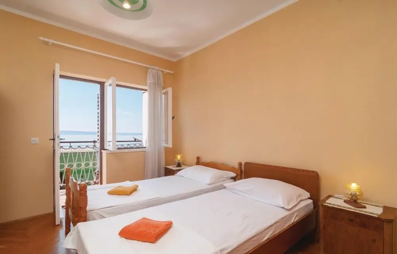 Amazing Home in Jesenice Bajnice With Wifi and 2 Bedrooms