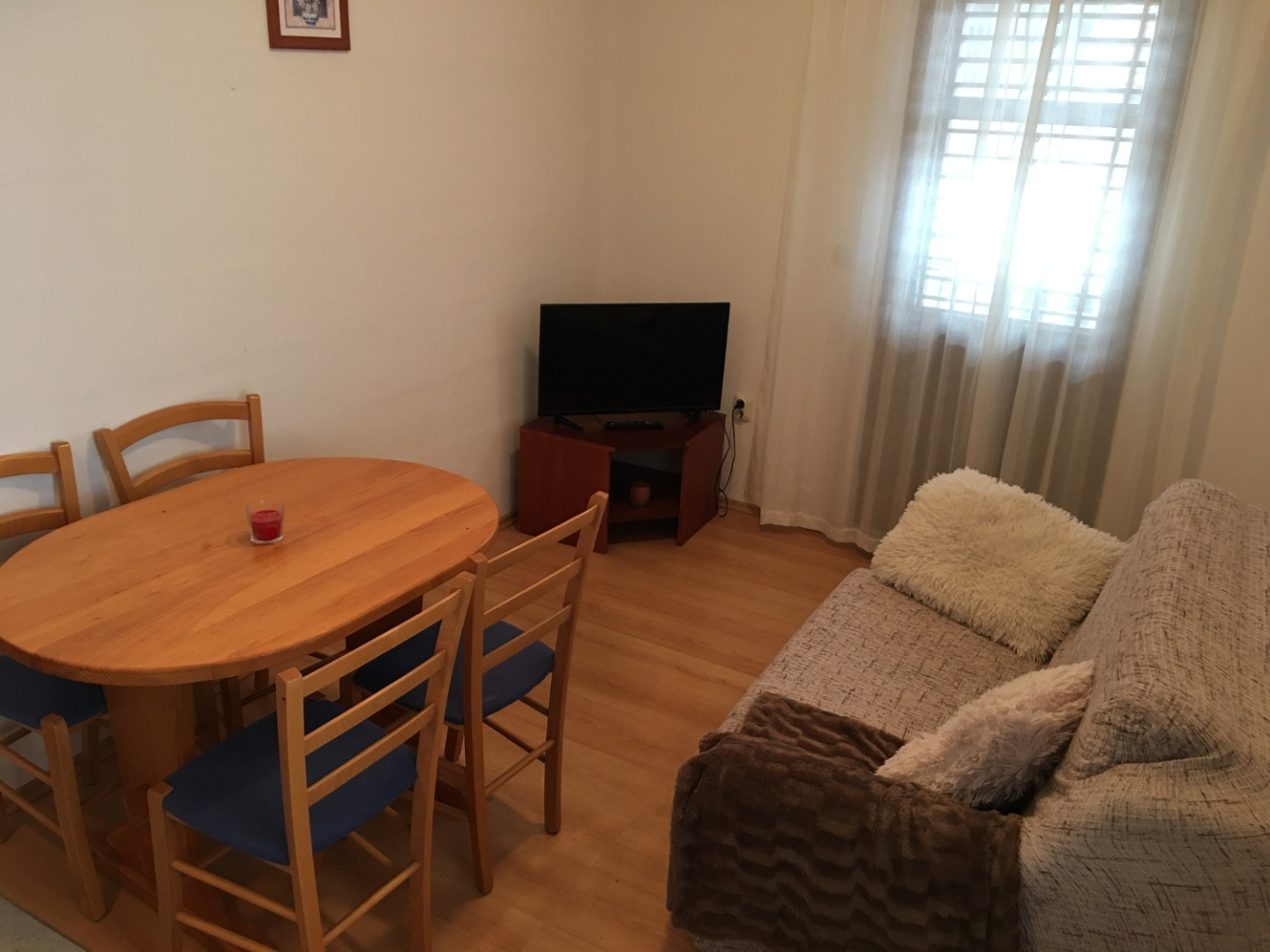 Apartment Ivan - with free parking: A2 Tribunj, Riviera Sibenik