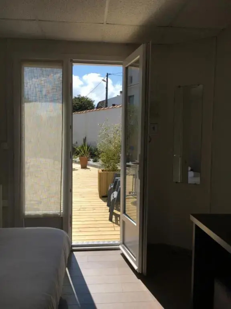 Les Bains Boyardville Hotel Et Restaurant