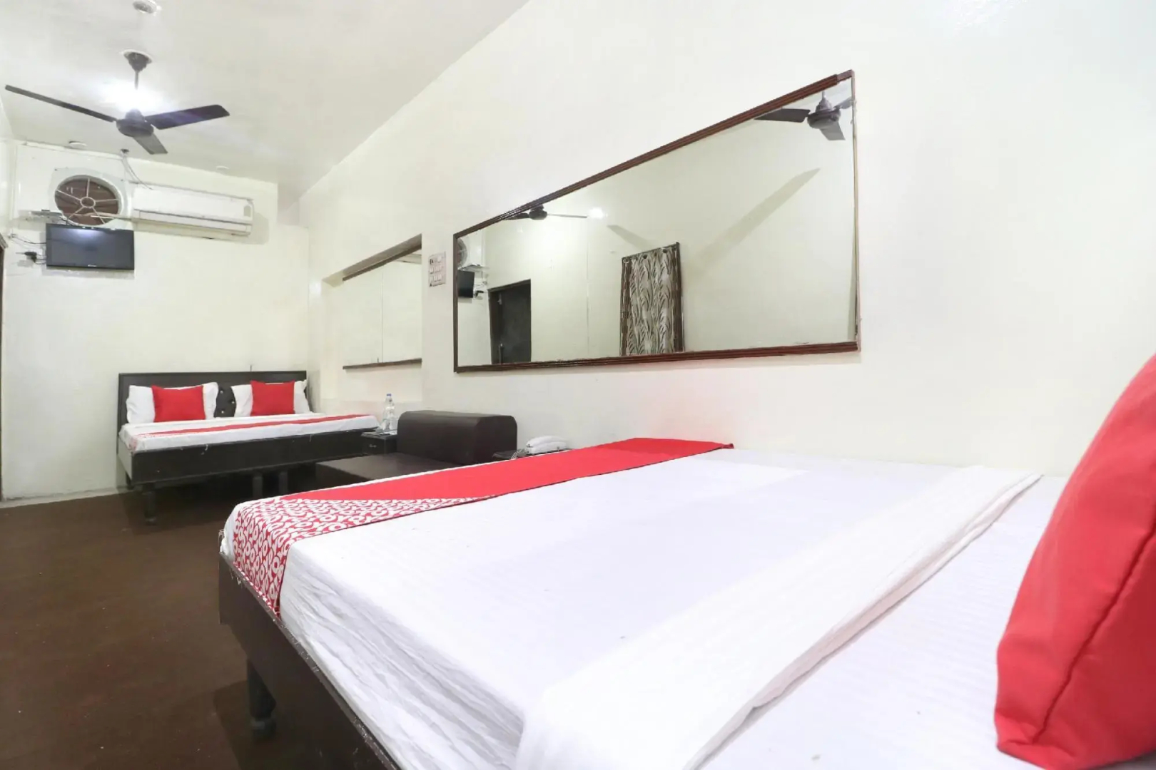 Oyo 30935 Appna Ghar Hotel