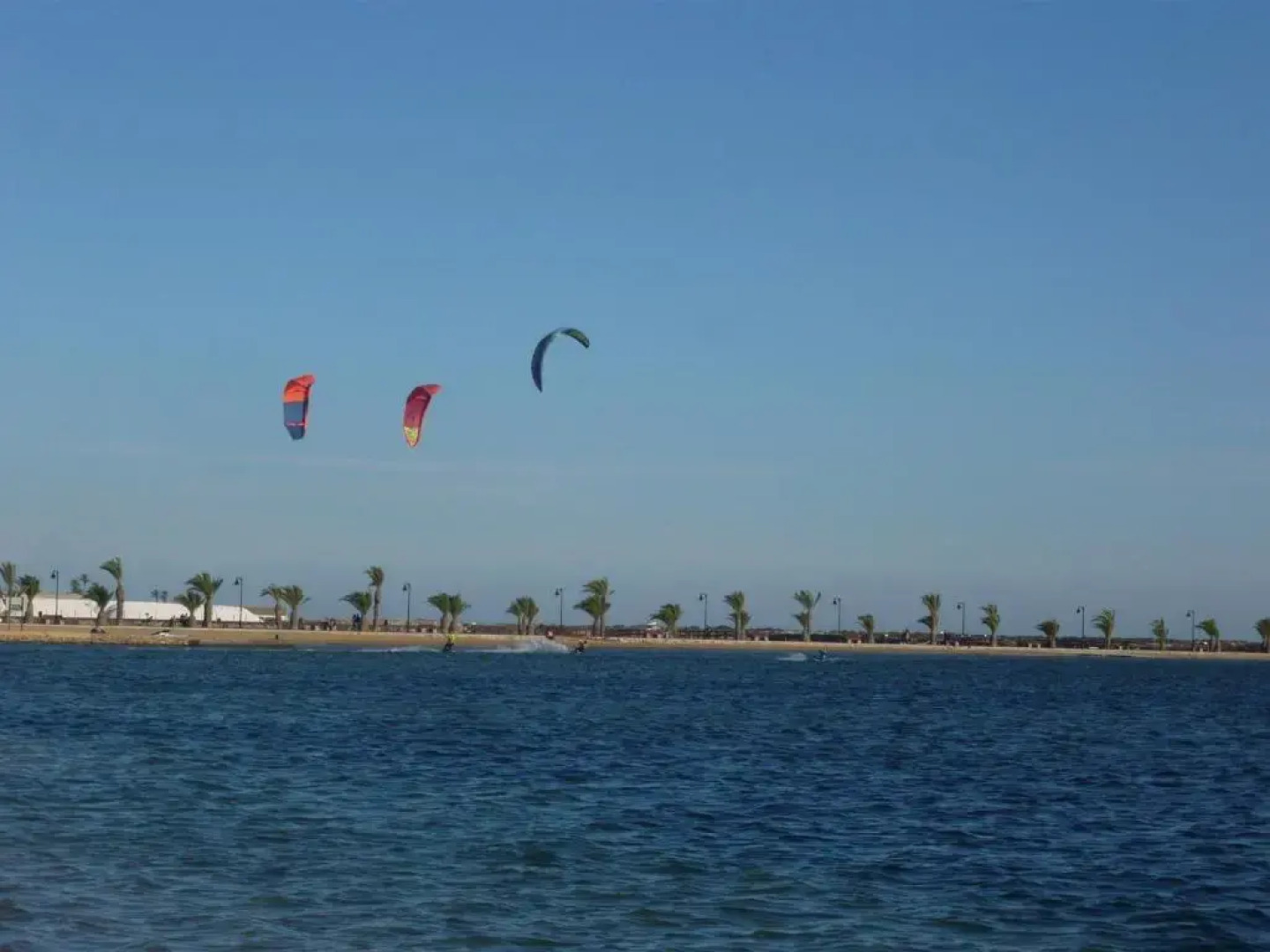 Chalet II con jardín y wifi en la playa
