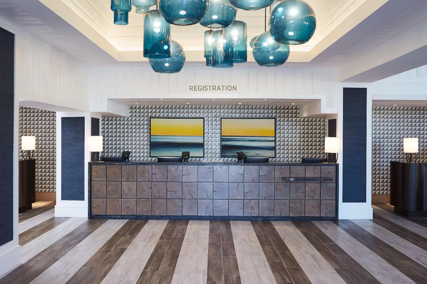 The Waterfront Beach Resort, A Hilton Hotel