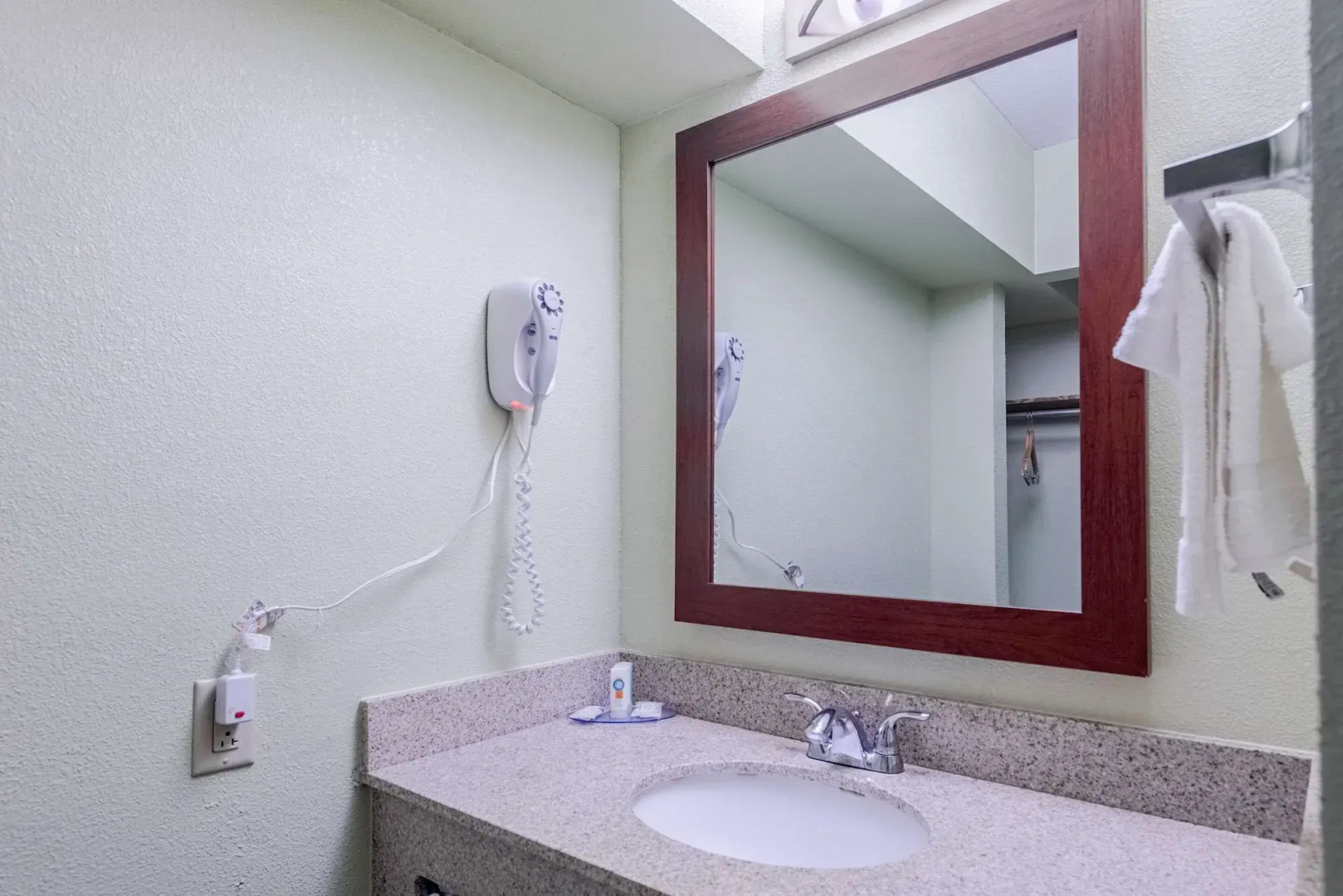 Quality Inn & Suites Hotel Muncie