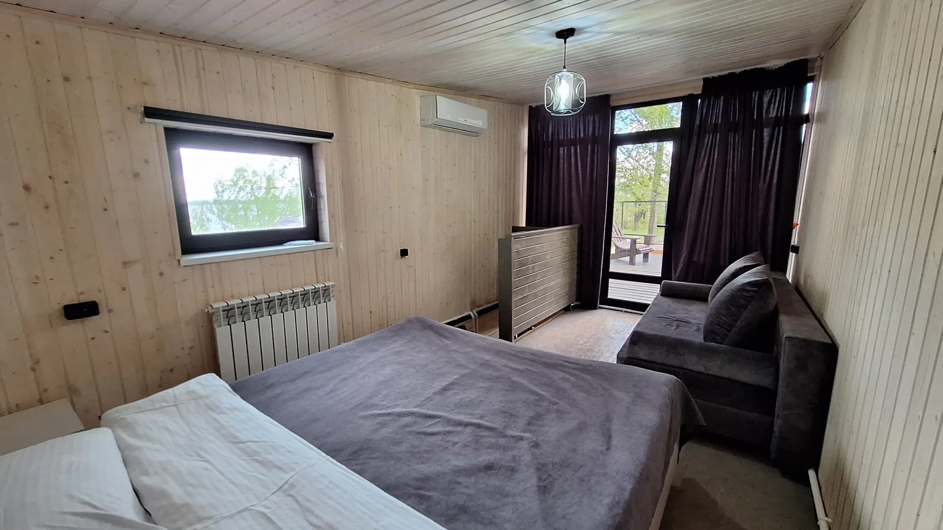 Лес и Озеро