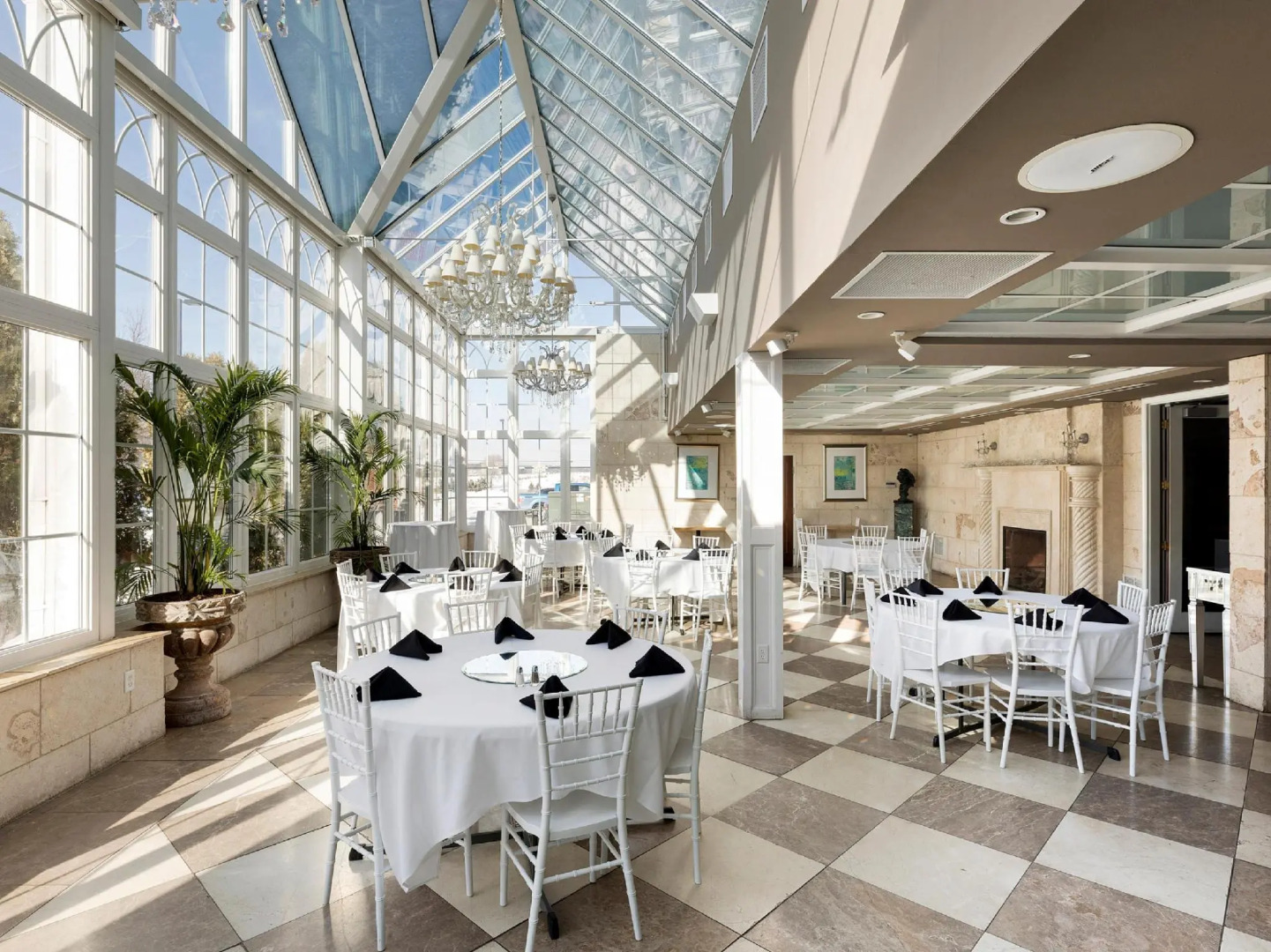 Holiday Inn : Bloomington W MSP Airport Area by IHG