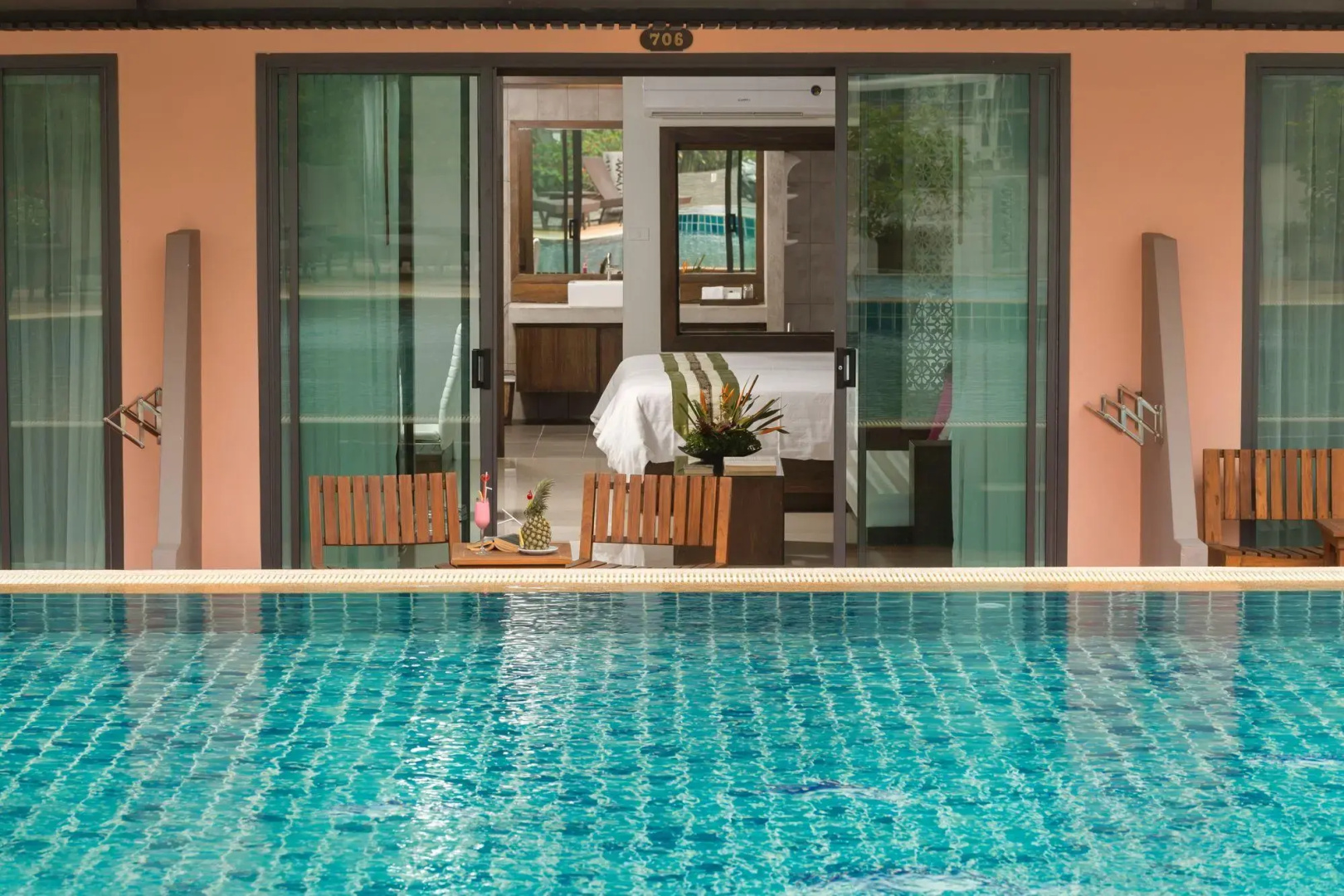 Отель Naina Resort & Spa