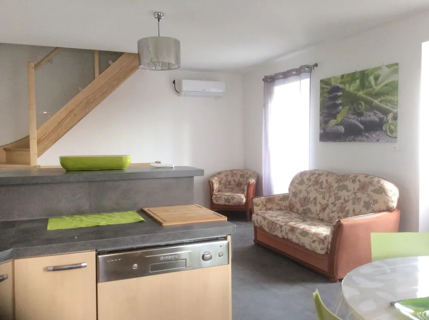 House With 2 Bedrooms in Lot, With Pool Access, Furnished Garden and W