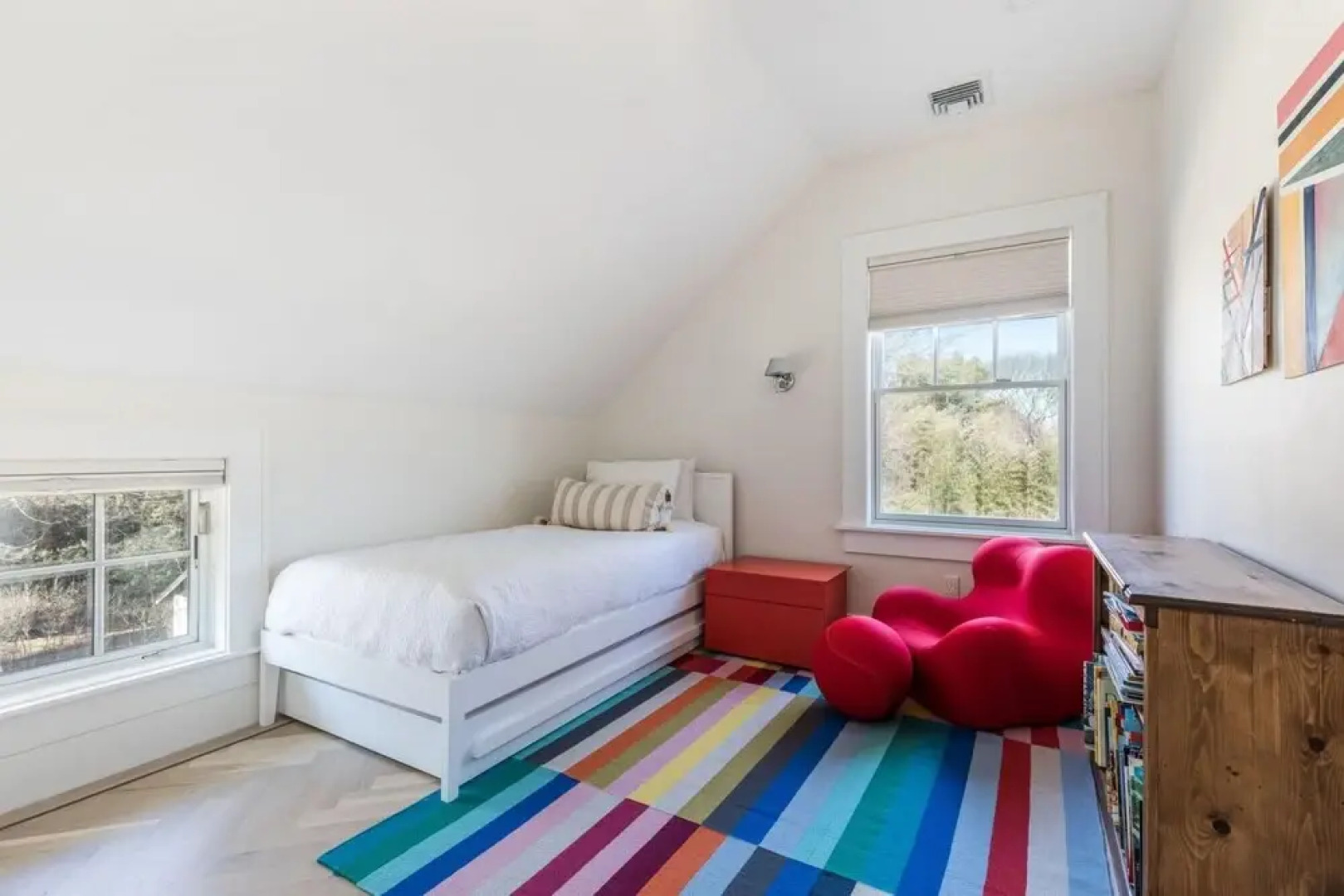 Heated Pool Grill Breakwater by Rovetravel