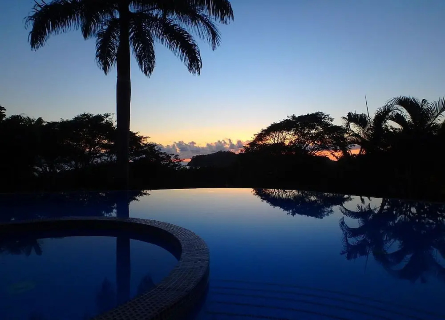 Condo Amazing Ocean Views