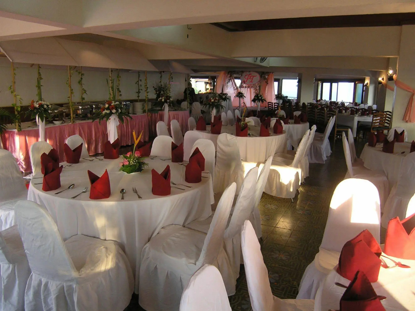 Hinsuay Namsai Resort Hotel