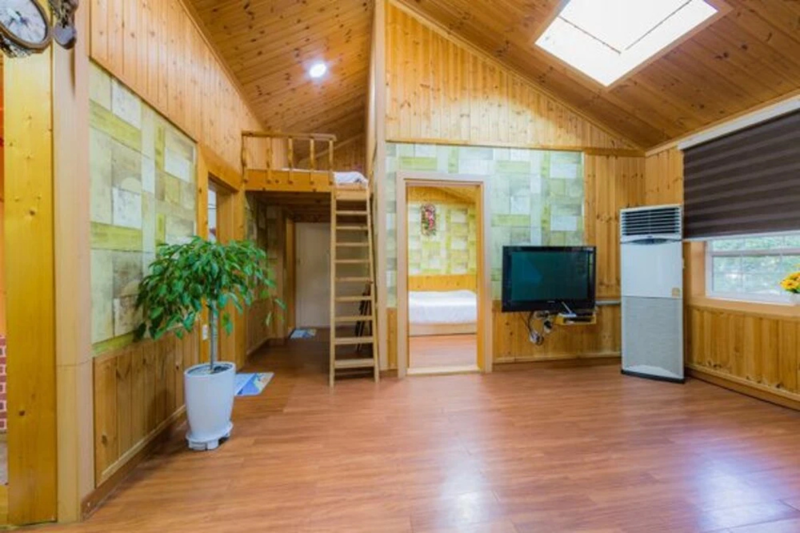 Yangpyeong Wide-garden House Pension