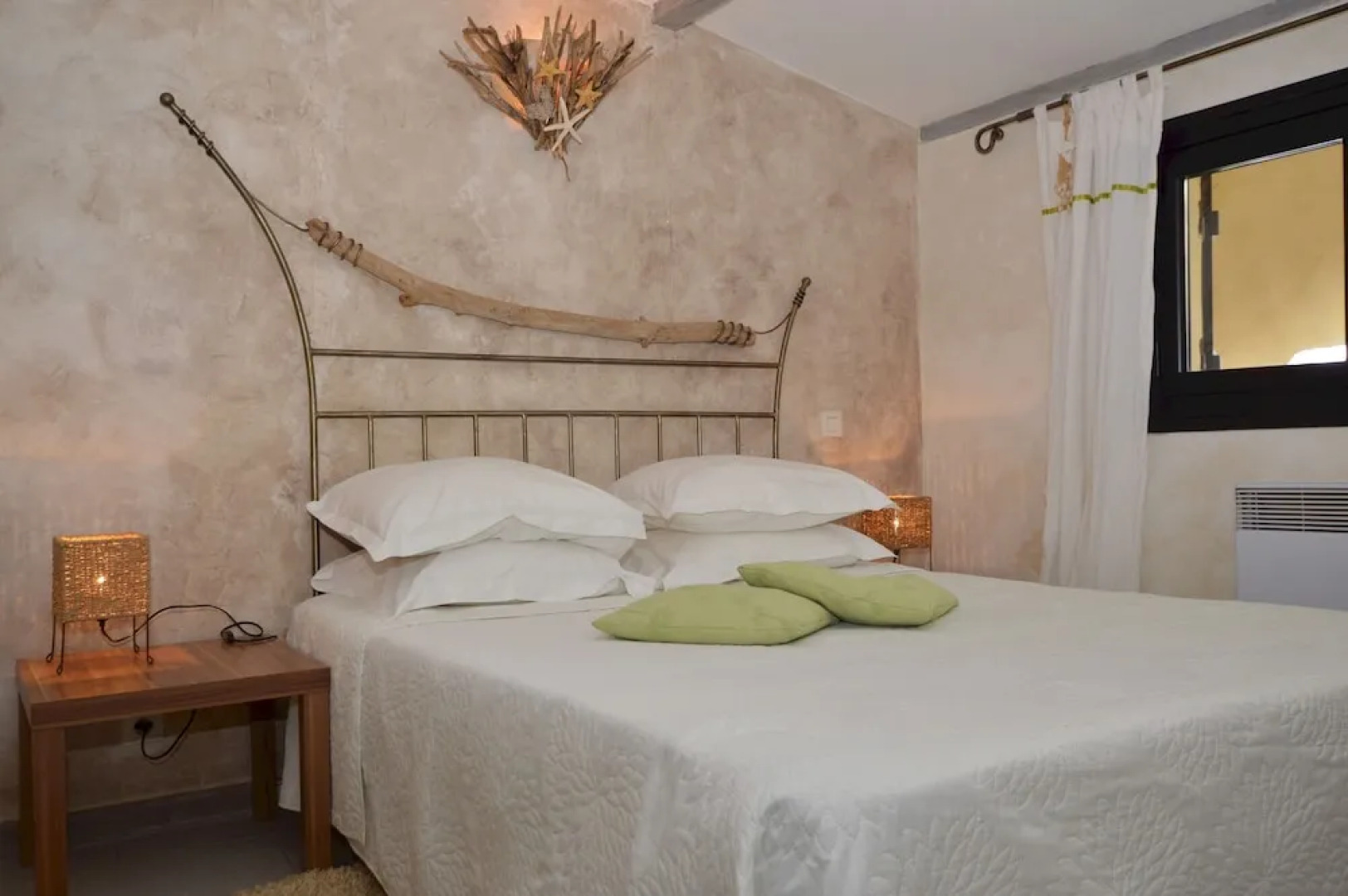 Villa piscine à débordement panorama