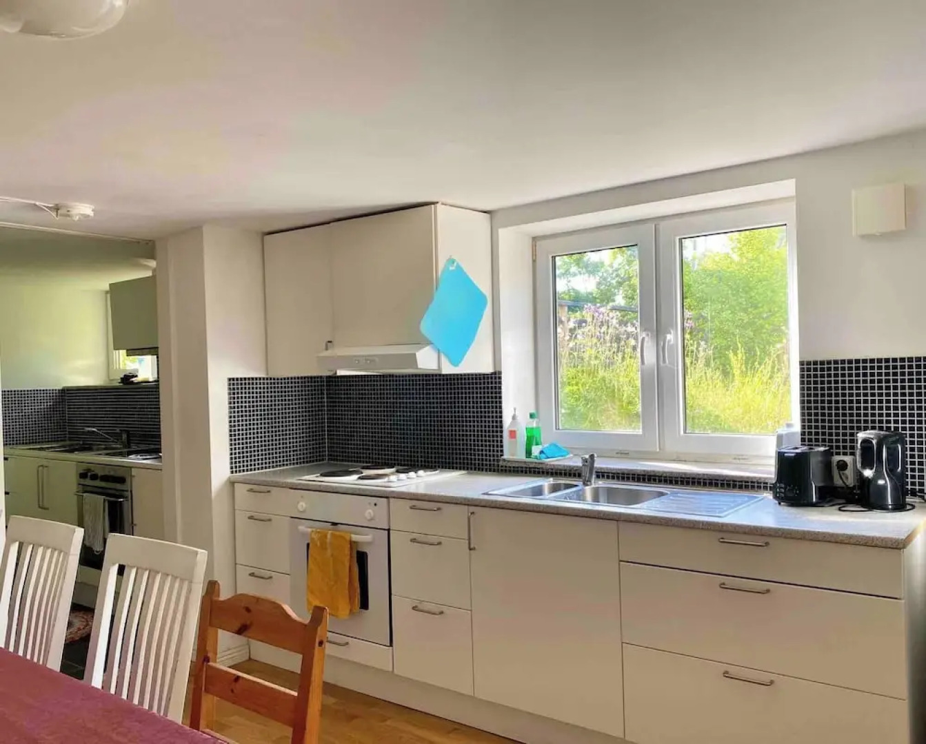 Bjurvik's Villa - Flat 1 - Business Customers Only