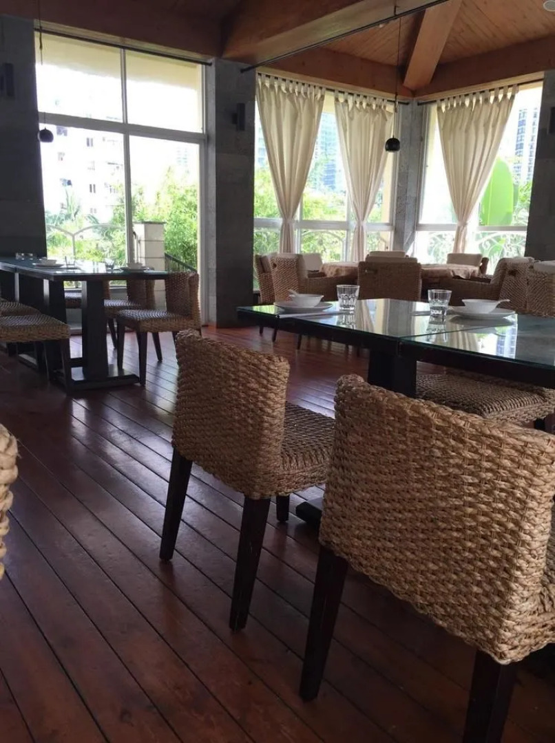 Haikou Yelin Tinghai Hotel (Haikou Bay)