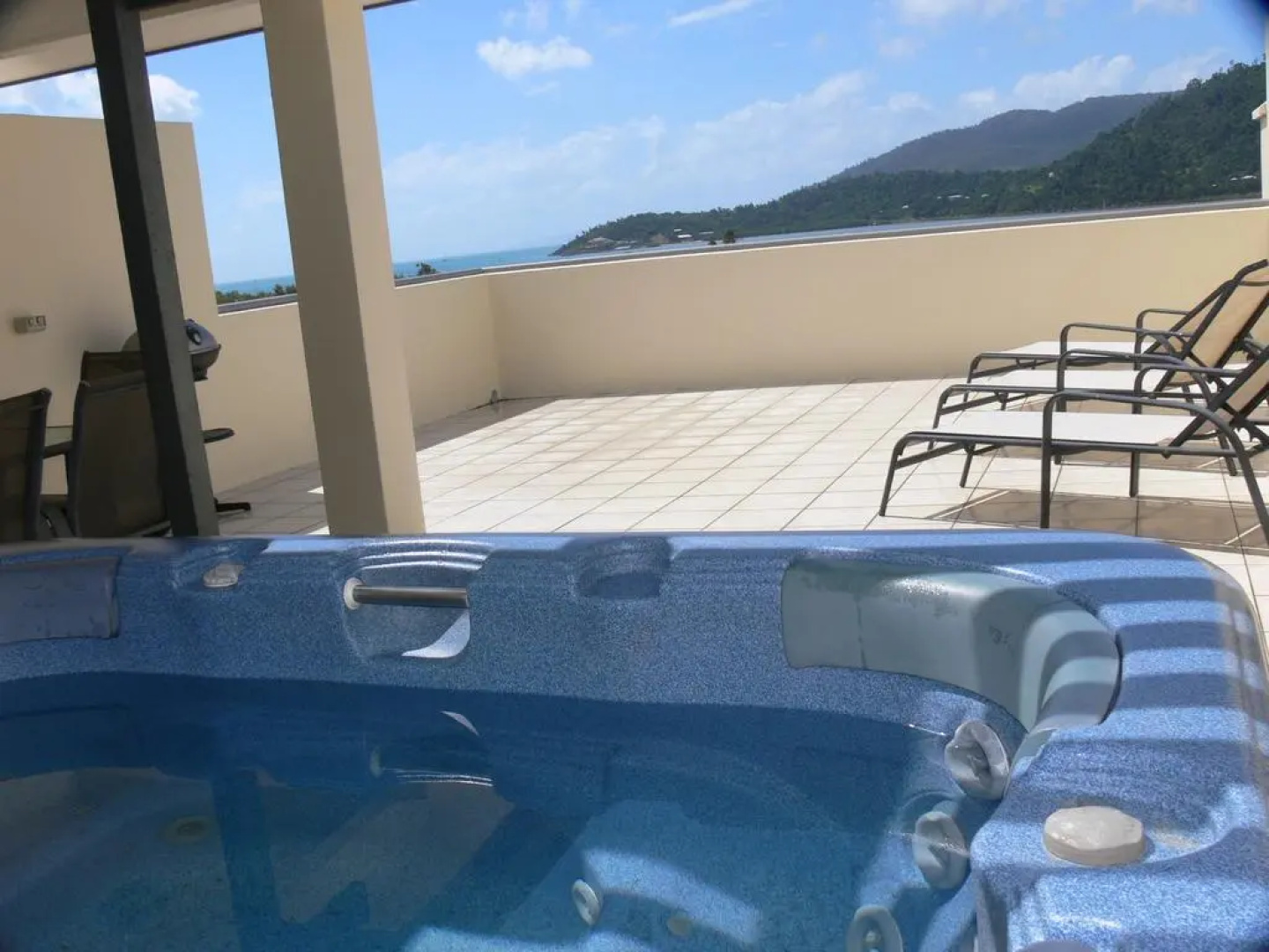 Portside Whitsunday Hotel