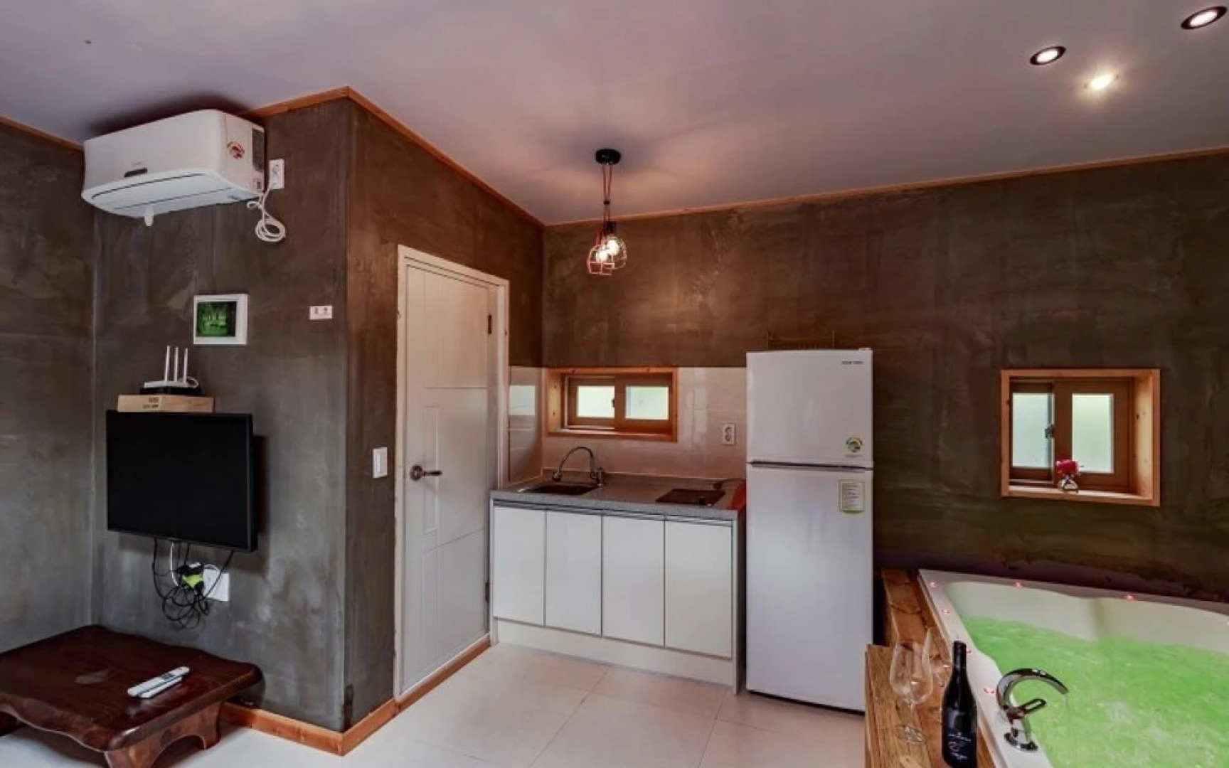 Ulsan (Baenaegol) Libe Pension