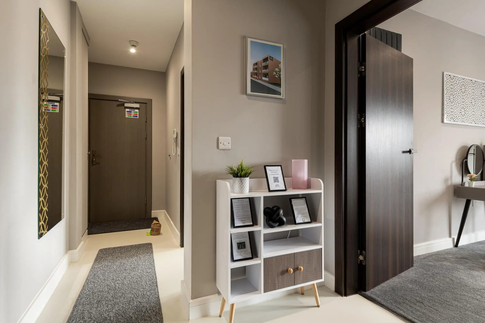 Wonderful Top-floor Apartment