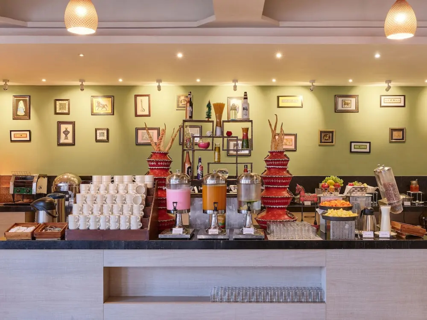 WelcomHeritage Connaught House, Mount Abu