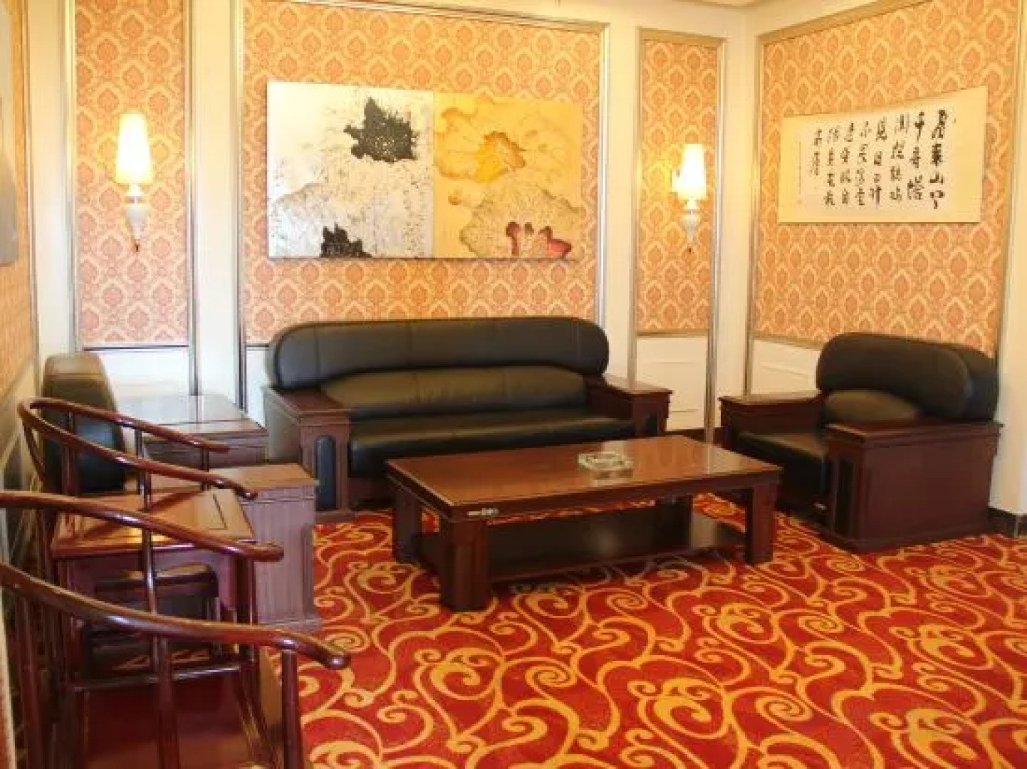 Yijing Business Hotel