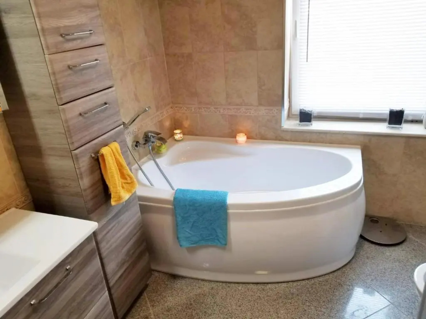 A Spacious 3 Bedroom Apartment in Bad Abbach/Regensburg